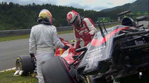 Alonso y Raikkonen sufren un accidente