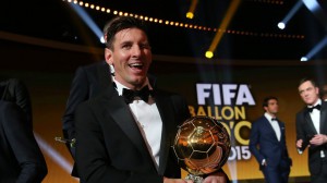 Messi gana su quinto balón
